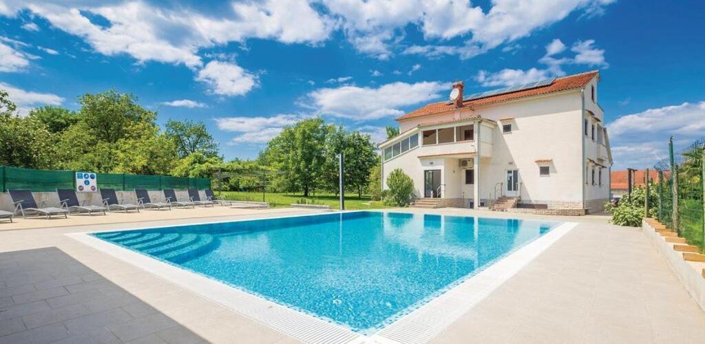 Apartment Suzy Vantacici Dış mekan fotoğraf